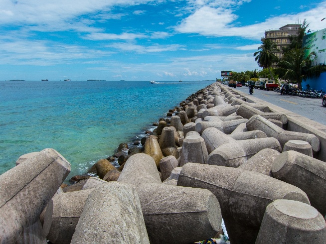 Tetrapod breakwaters along Malé coastline