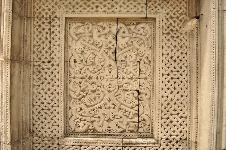 Islamic geometric carving from Hukuru Miskiyy